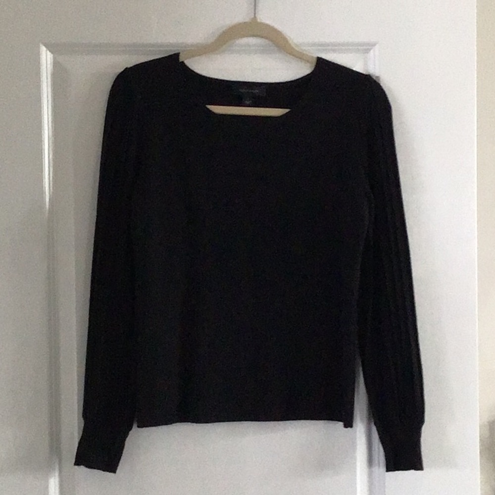 Black pleated sleeve sweater